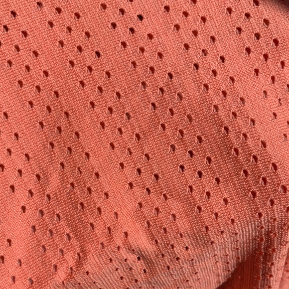 lululemon athletica Coral Short Sleeve Tee - Picture 6 of 9